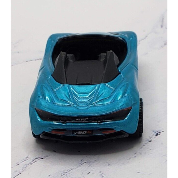 2021 Matchbox MBX Showroom #20 McLaren 720S Spider Blue With 5 Spoke Wheels - Picture 4 of 7